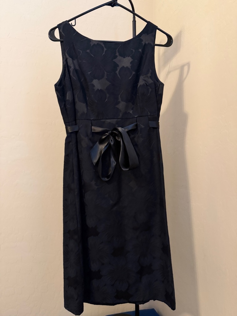 Jessica Howard Black Floral Jacquard Midi Dress with Satin Waist Bow size P